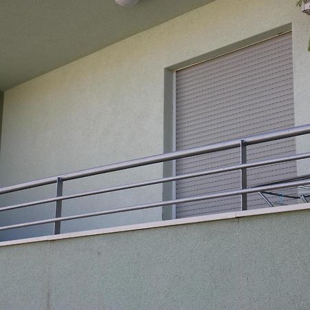 Toni Apartment Omiš Екстериор снимка