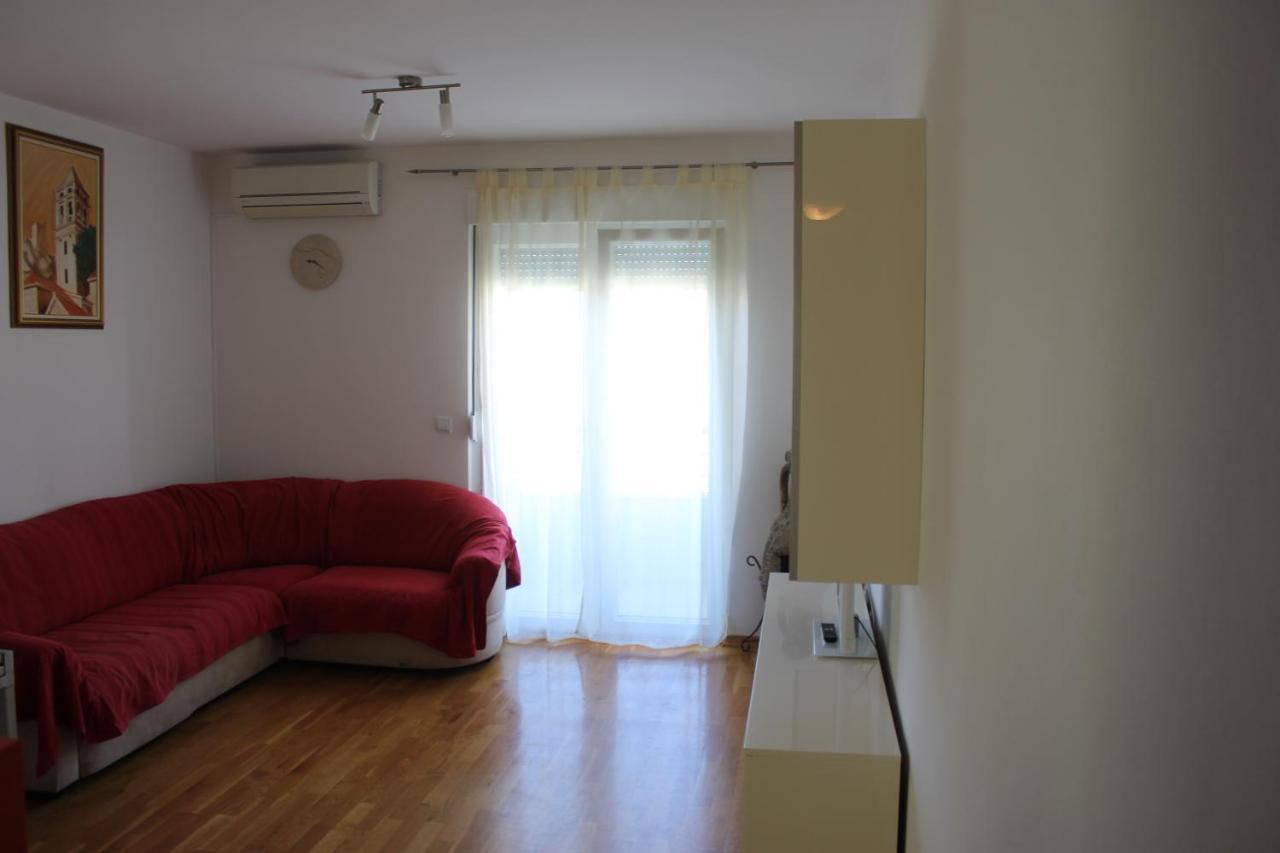 Toni Apartment Omiš Екстериор снимка